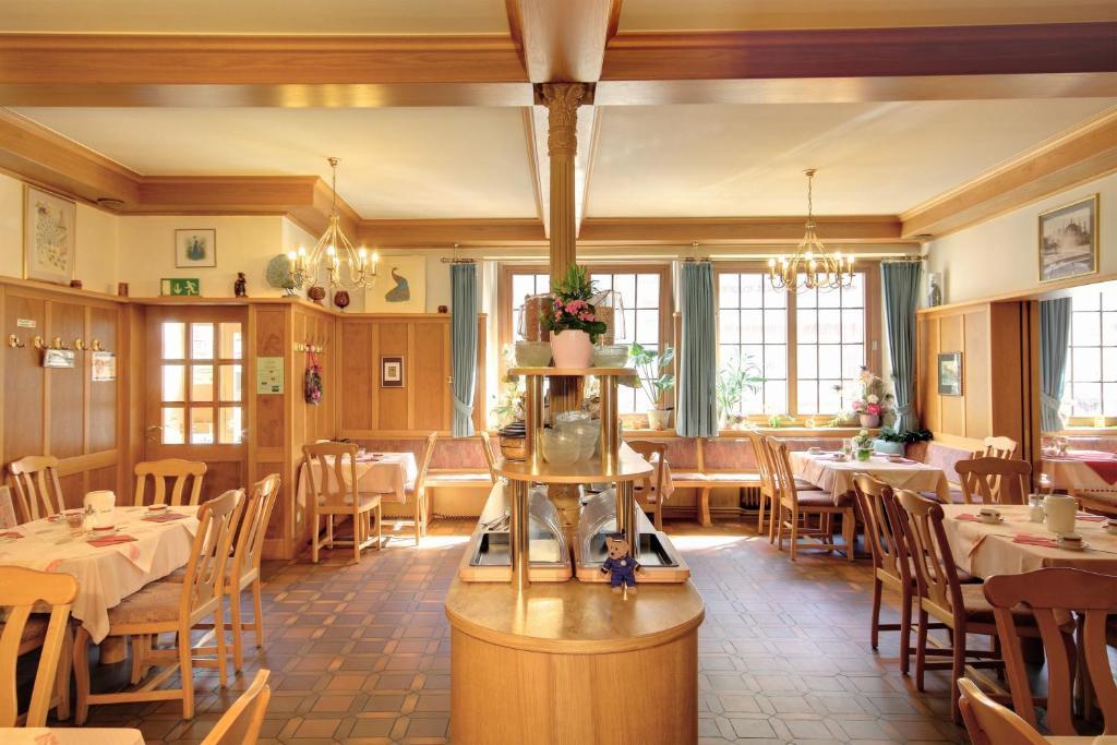 Tiptop Hotel Garni Pfauen 엔딩겐 외부 사진
